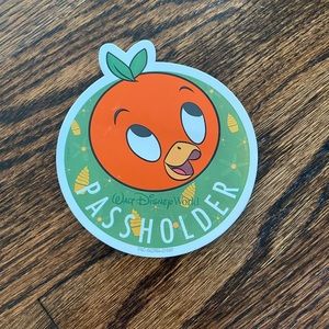 Disney World Annual Passholder orange bird magnet NEW